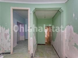 Flat, 178 m², near bus and train, Piera