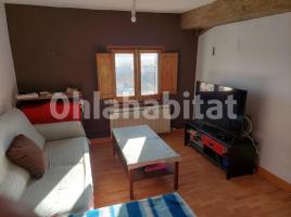 Flat, 92 m², near bus and train