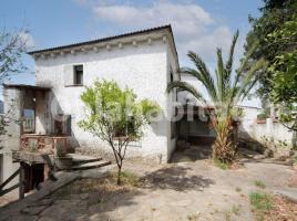 Houses (detached house), 392 m², near bus and train, Sant esteve Sesrovires