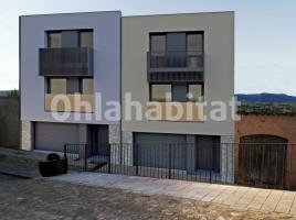 Casa (unifamiliar aïllada), 251 m², prop de bus i tren