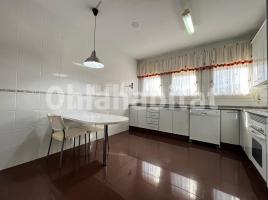 Flat, 120 m², near bus and train, Odena