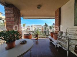 Ático, 206 m², cerca de bus y tren