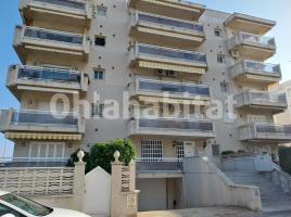 Àtic, 75 m², prop de bus i tren, Platja Calafell