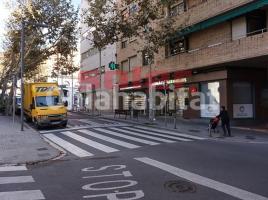 Alquiler local comercial, 365 m², Centre (Centre - Estació) 