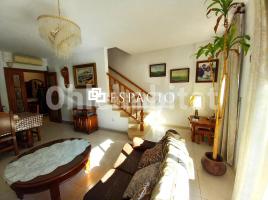 Duplex, 140 m², near bus and train, Cerdanyola