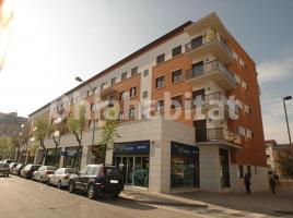 Lloguer local comercial, 90 m², illa