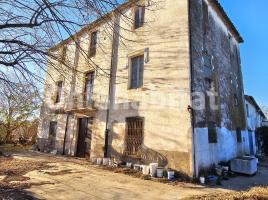 Houses (country house), 637 m², near bus and train, Bescanó