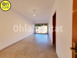 Flat, 86 m², near bus and train