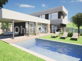 New home - Houses in, 357 m², near bus and train, new