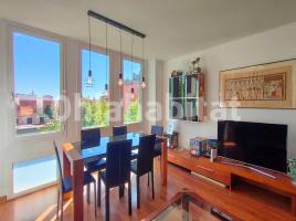 Attic, 95 m², near bus and train, Rambla