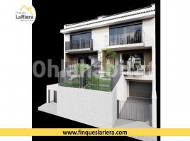 New home - Houses in, 279 m², near bus and train, new