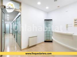 Lloguer local comercial, 131 m²