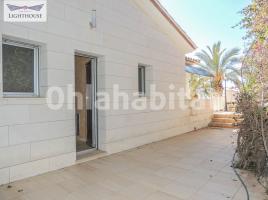 New home - Houses in, 369 m², near bus and train, new