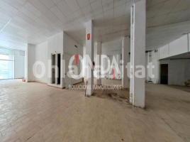 For rent business premises, 800 m², Calle d'Urgell