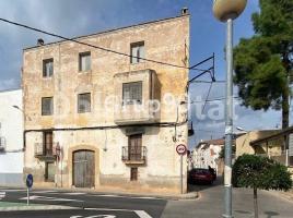  (casa rural), 565 m², près de bus et de train