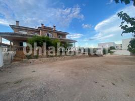 Houses (detached house), 423 m², near bus and train, almost new