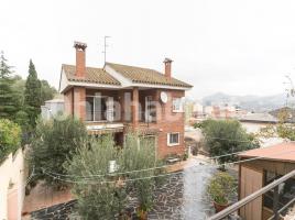 Casa (unifamiliar aislada), 245 m², cerca de bus y tren, Pallejà