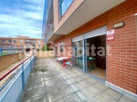 Flat, 66 m², near bus and train, almost new, Santa Bárbara