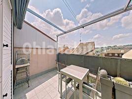 Terraced house, 190 m², near bus and train, Centre