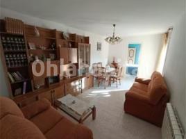 Flat, 75 m², near bus and train, Albatárrec