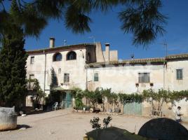  (casa rural), 637 m², près de bus et de train, Llers