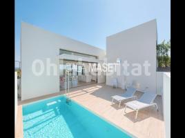 Houses (villa / tower), 280 m², Ronda Robi