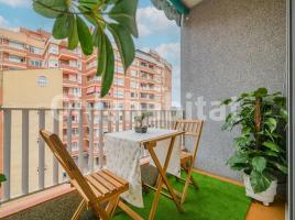 Flat, 97 m², near bus and train, Calle Sant Lluis