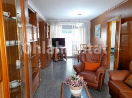 Piso, 96 m², cerca de bus y tren