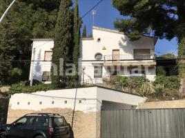 Houses (villa / tower), 318 m², Paseo de la Muntanya