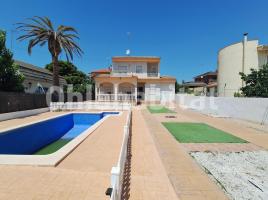 Casa (xalet / torre), 165 m², seminou, Calle de l'Estiu