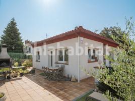 Casa (xalet / torre), 275 m², seminou, Calle de les Vinyes, 18