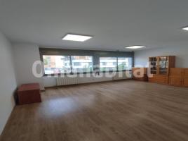 For rent flat, 75 m², near bus and train, Avenida de la Concòrdia