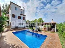 Casa (xalet / torre), 235 m², seminou, Calle Clotes