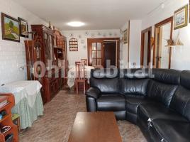 Flat, 94 m², near bus and train, Nucli Urbà