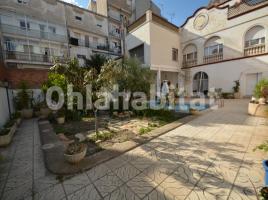 Houses (detached house), 447 m², near bus and train, Llevant