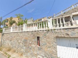 Houses (detached house), 168 m², near bus and train, Torrelles de Llobregat