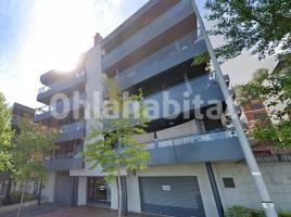 Flat, 101 m², near bus and train, almost new, Gelida