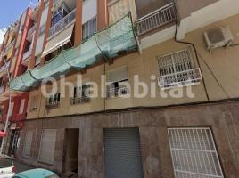 Pis, 75 m², prop de bus i tren, El Castell-Poble Vell