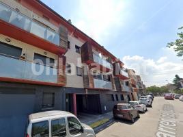 Dúplex, 101 m², prop de bus i tren, seminou, Zona Nord