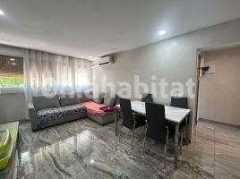 Piso, 76 m², cerca de bus y tren, La Mina