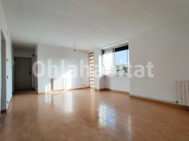 Attic, 72 m², near bus and train, plaza españa