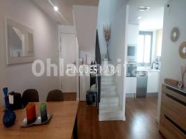 Duplex, 110 m², near bus and train, almost new