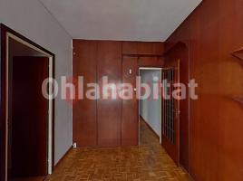 Flat, 90 m², near bus and train, Centre