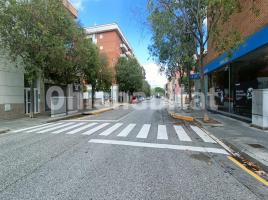 Lloguer botiga, 104 m², prop de bus i tren, Avenida de Lluís Companys