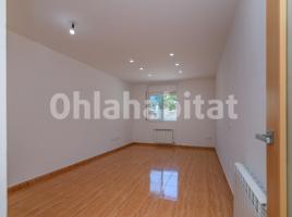 Flat, 85 m², almost new