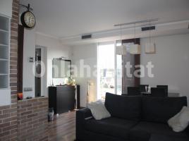 Flat, 53 m², near bus and train