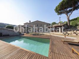 Houses (masia), 600 m²