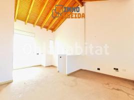 Casa (unifamiliar adossada), 278 m², nou, Calle T, 1