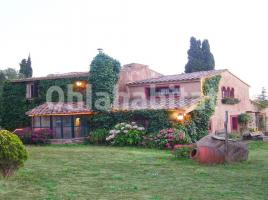 Country house, 1000 m²
