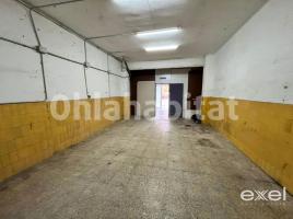 Business premises, 76 m², Zona